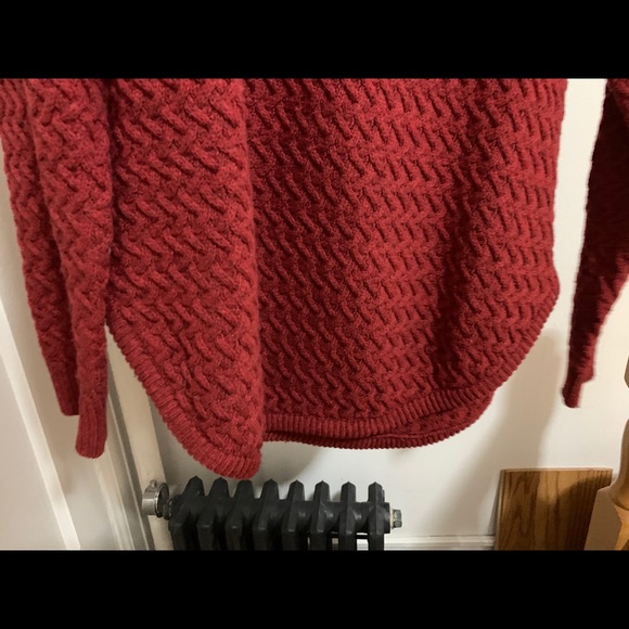 sweater - Picture 3 of 3
